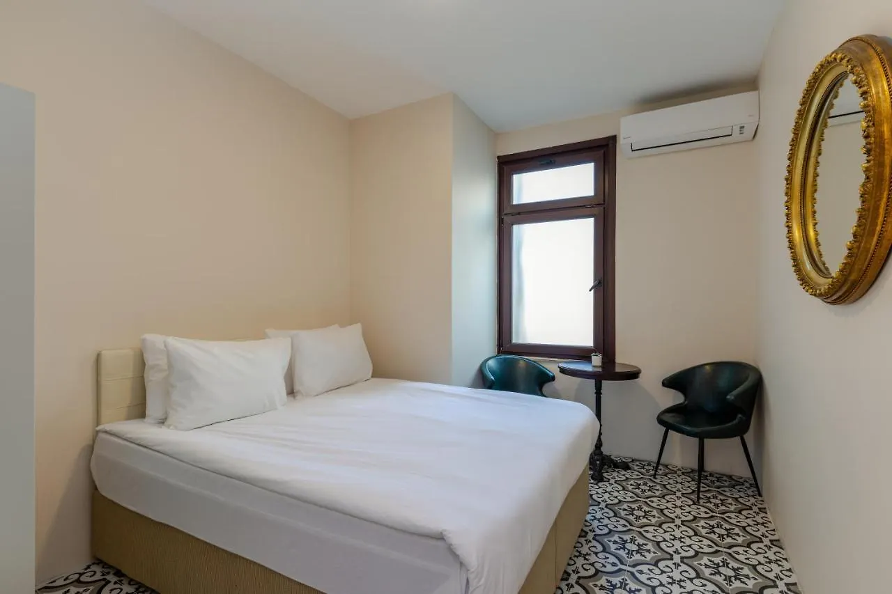 Sanat Hostel Taksim Istambul