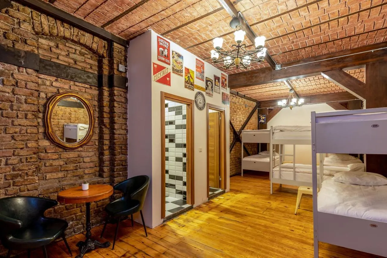 Sanat Hostel Taksim Istambul