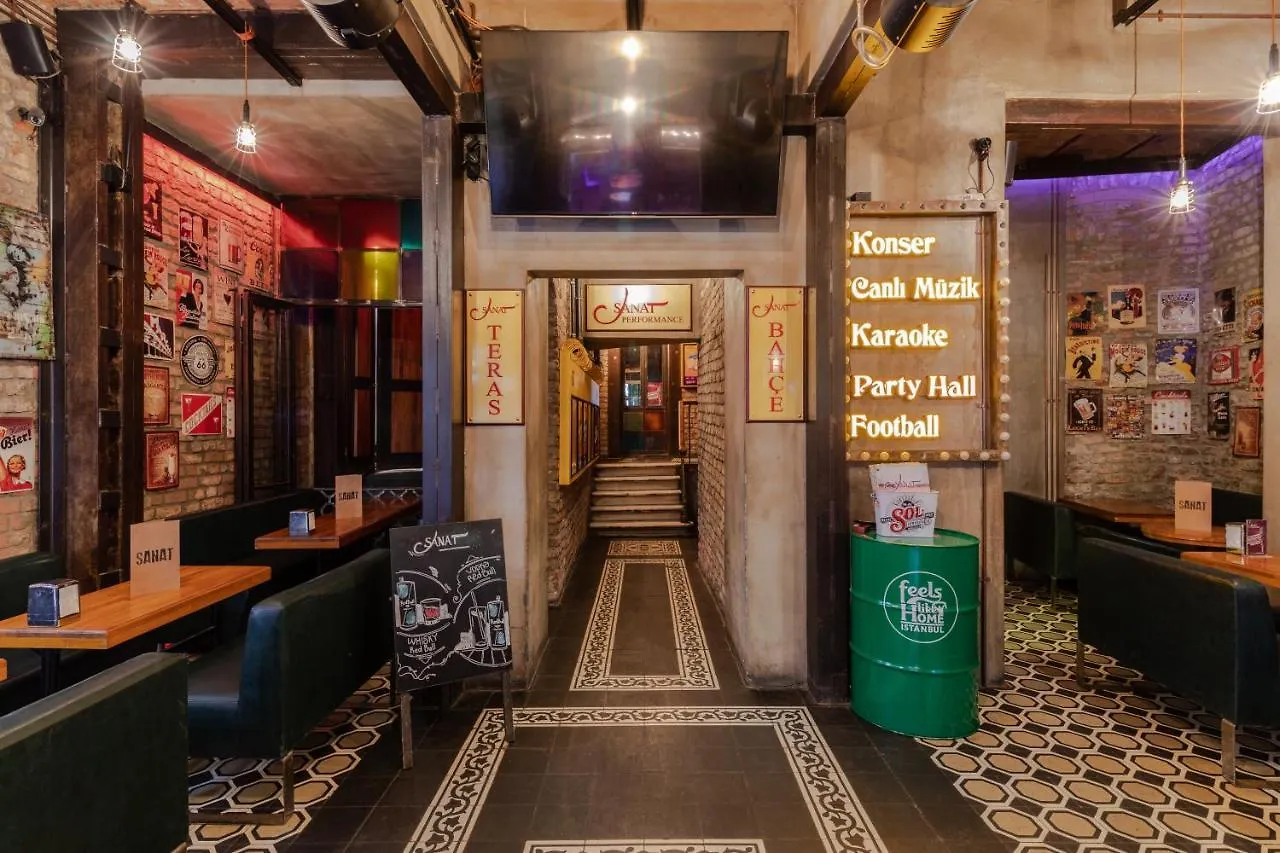 Sanat Hostel Taksim Istambul Turquie