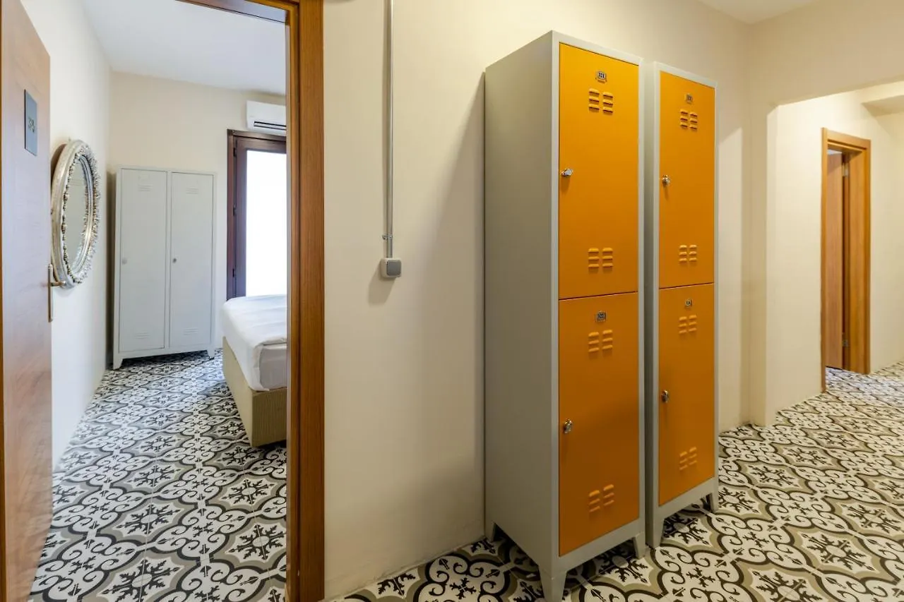 Sanat Hostel Taksim Istambul