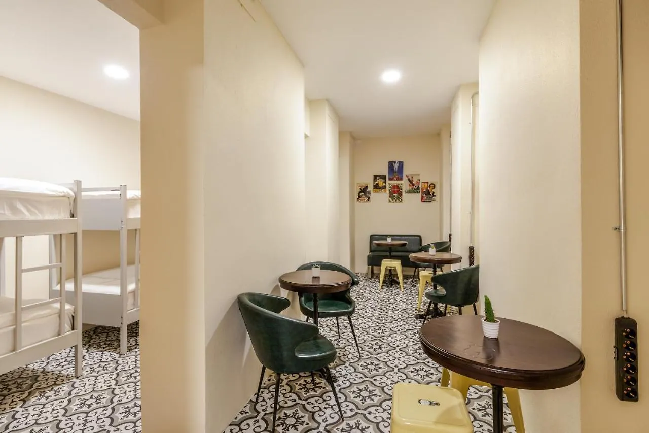 Sanat Hostel Taksim 이스탄불 터키