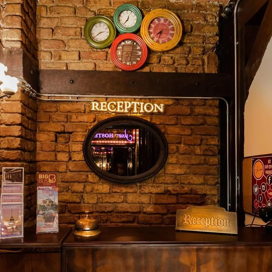 Sanat Hostel Taksim 이스탄불 터키